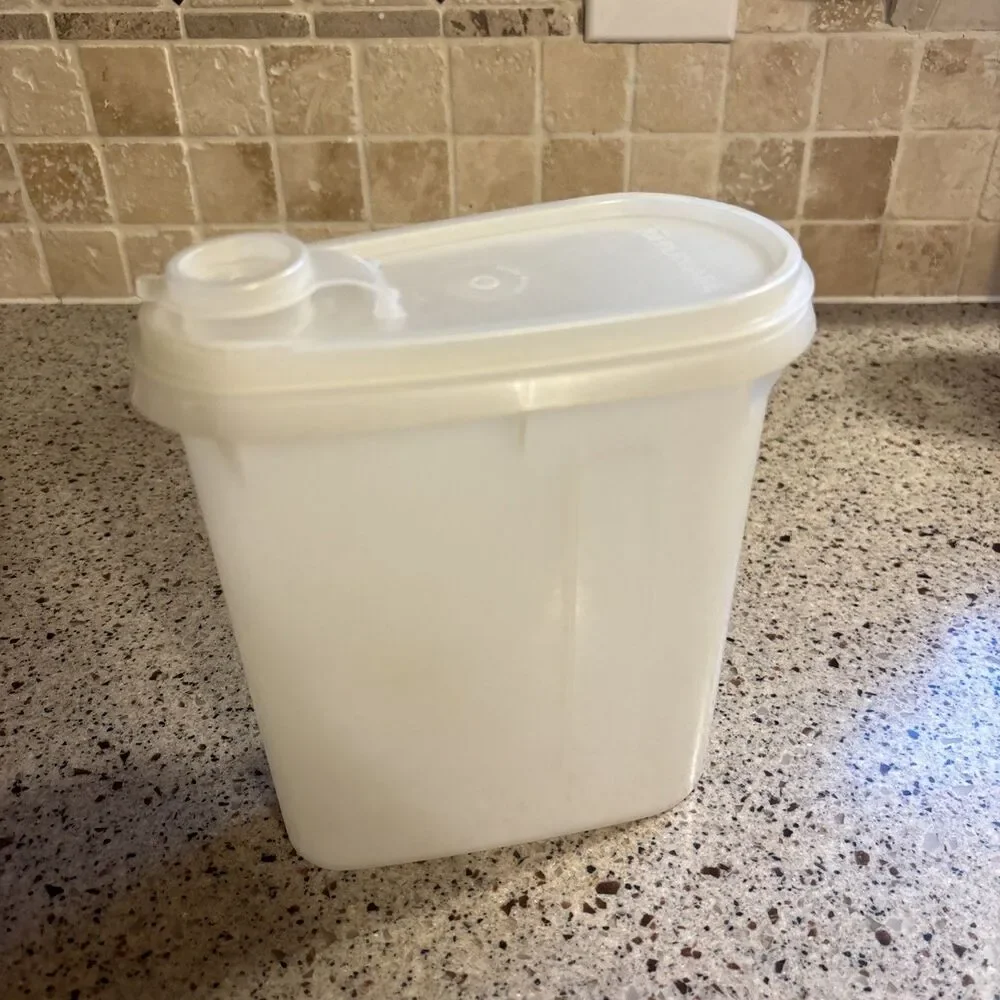 Vintage 1 Quart TUPPERWARE Store & Pour #792-2 Beverage Buddy Flip Top Lid 564-1
